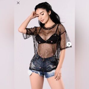 Fashion Nova Black Sheer Lace Embroidered Floral Pink & Gold Short Sleeve S Top